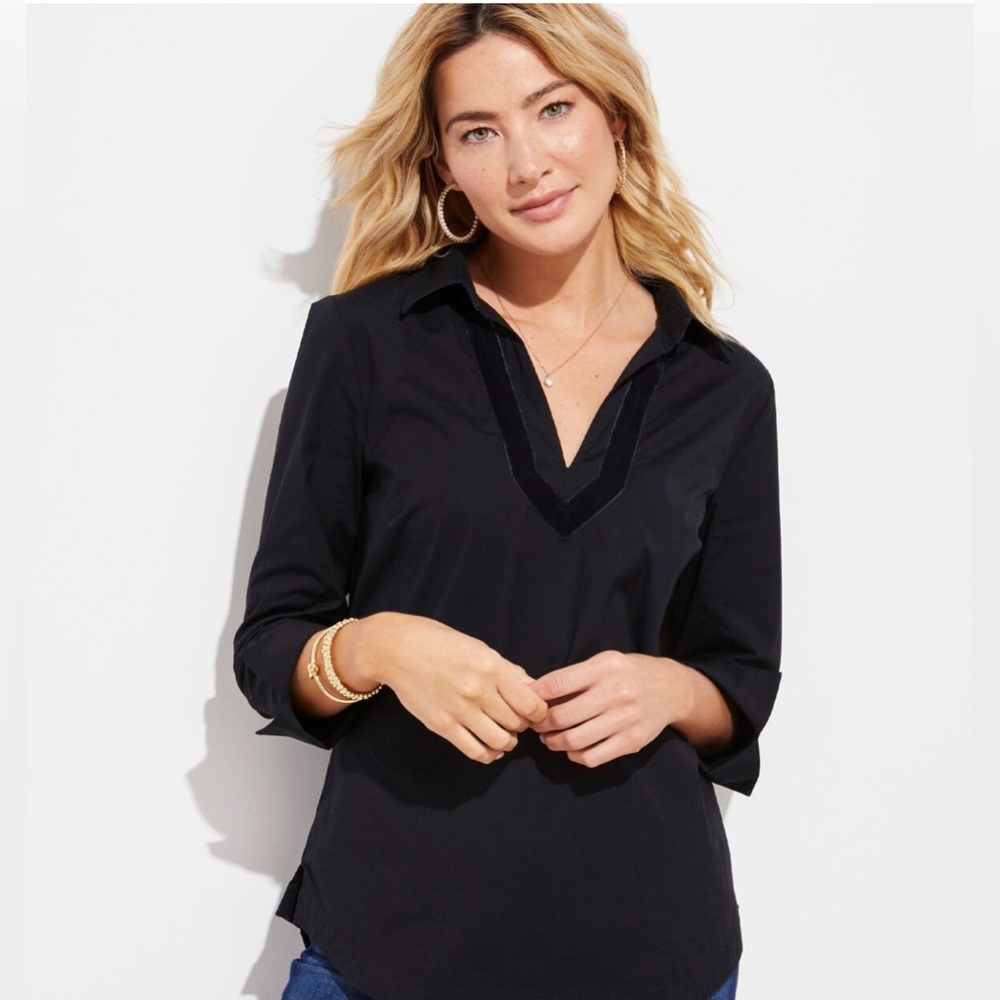 Brand new black velvet trim popover by vineyard vines -